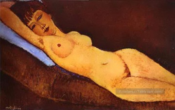 nu inclinable avec coussin bleu 1917 Amedeo Modigliani Peinture à l'huile